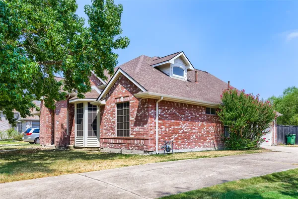 316 SHADY TIMBERS LN