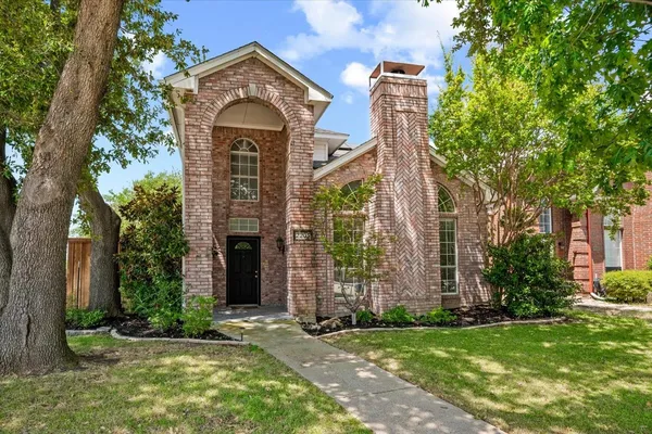 2203 MEADOWSTONE DR