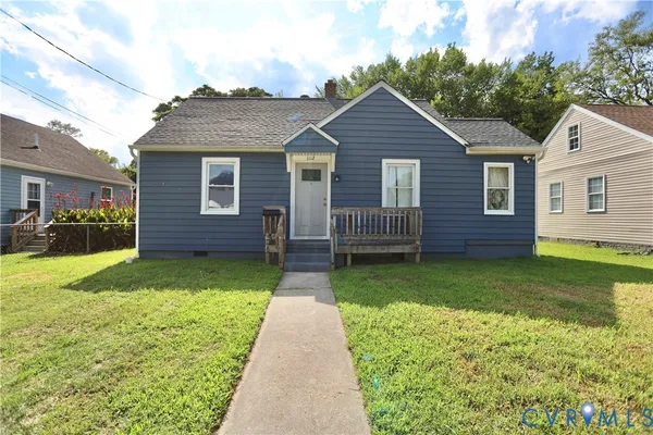 1112 JETT AVE