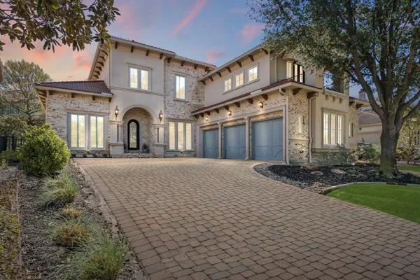 4739 BYRON CIR