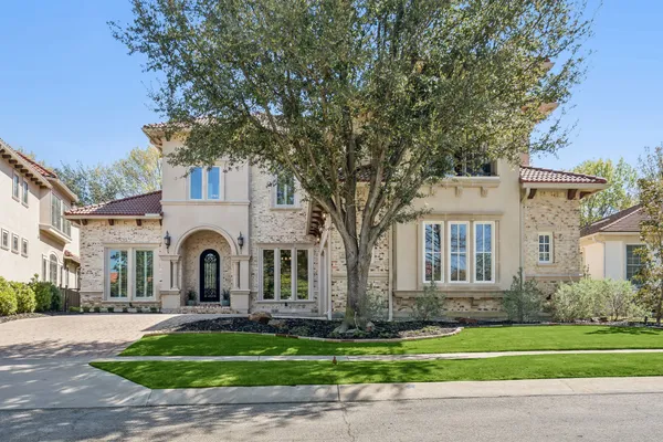 4739 BYRON CIR
