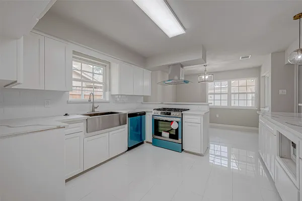 5622 VALKEITH DR
