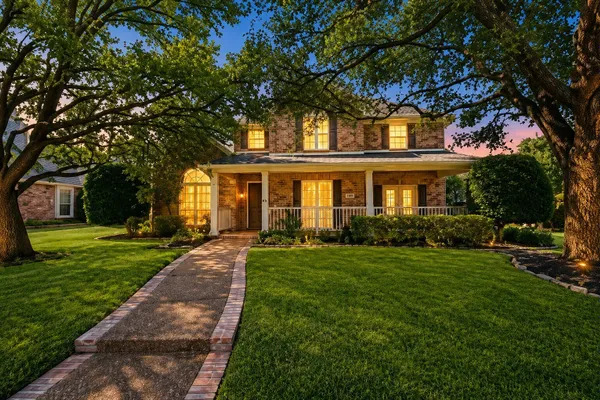 108 WINDSOR DR