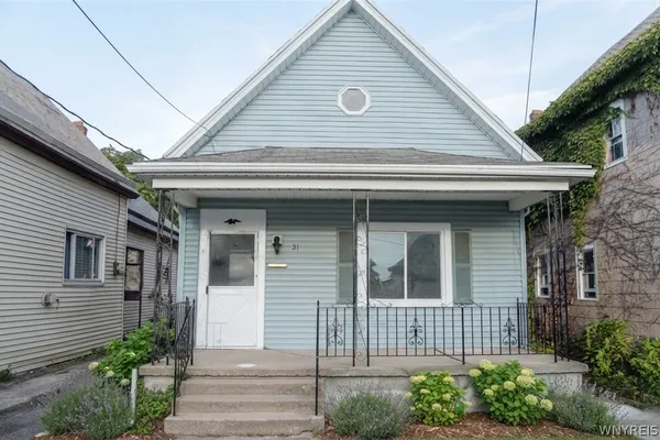 31 THOMAS ST