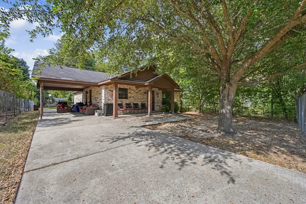 704 DR MARTIN LUTHER KING JR PL
