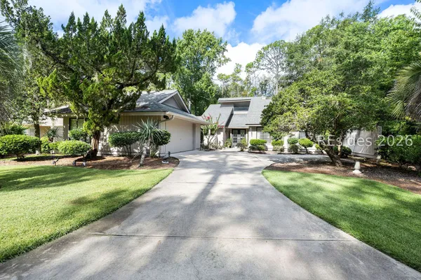 15 PERSIMMON PL