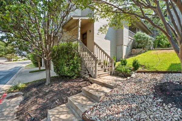 5512 OAKWOOD CV 162