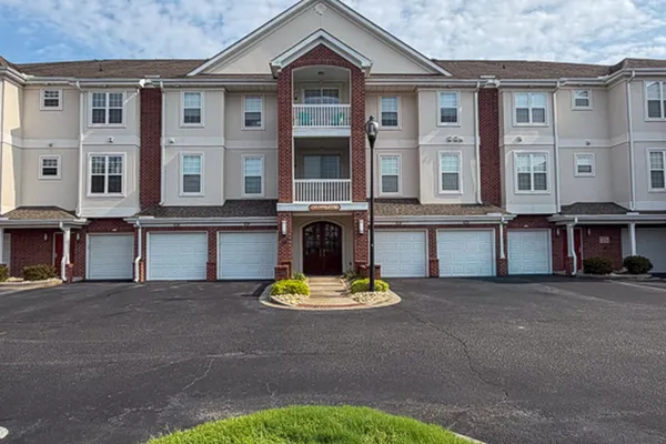 2241 WATER VIEW DR 131