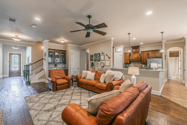 8649 WISHING TREE LN