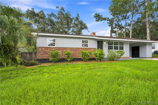 221 ALPINE CIR
