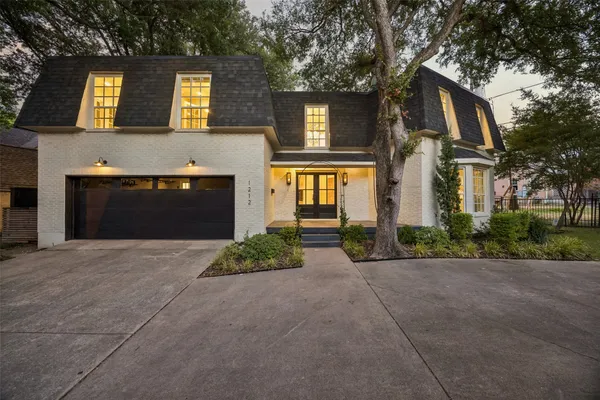 1212 N OAK CLIFF BLVD