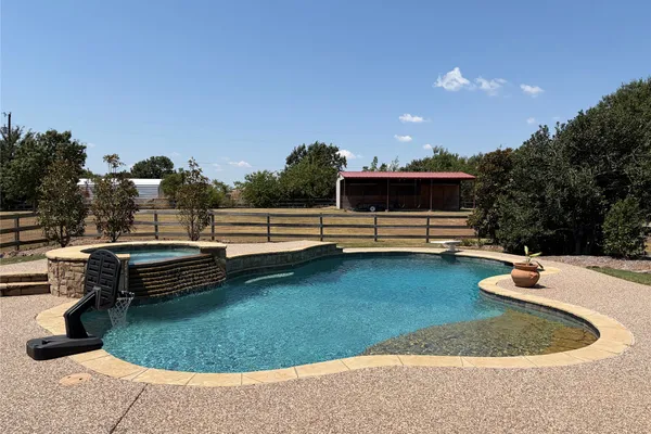 945 SCARLETT DR