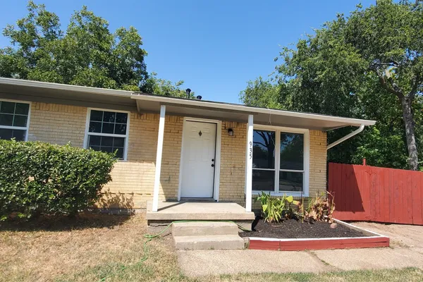 935 POWELL RD