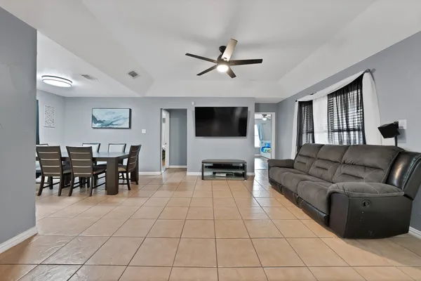 2961 ROOSEVELT AVE