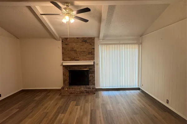 606 PEPPERIDGE CT