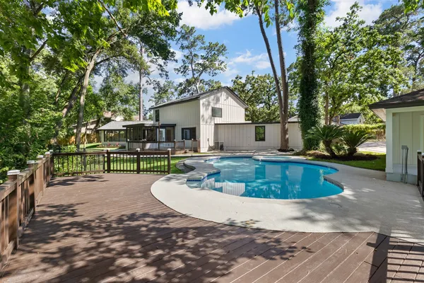 107 BEAVER TAIL PT
