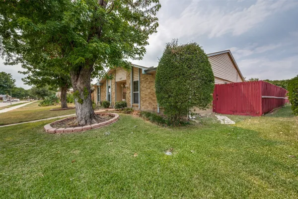450 WOODHURST DR