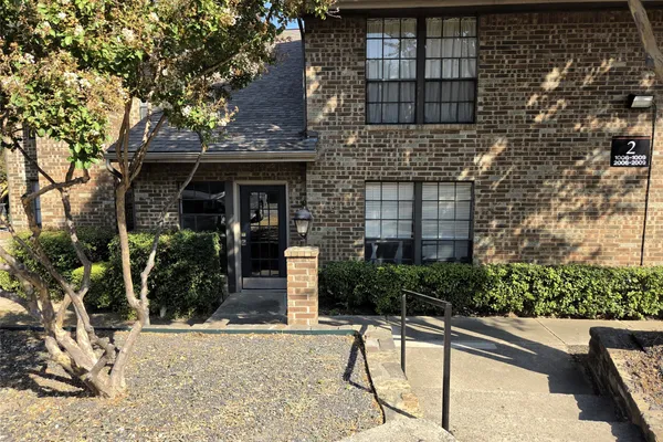 15889 PRESTON RD 1009