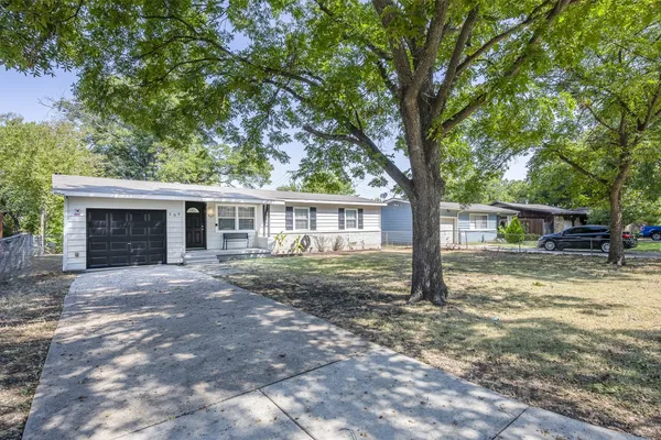 509 CIRCLE DR