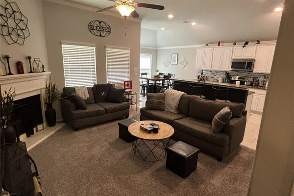273 EDEN DR