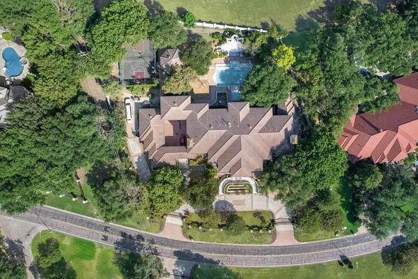 16525 PRESTON TRAIL DR