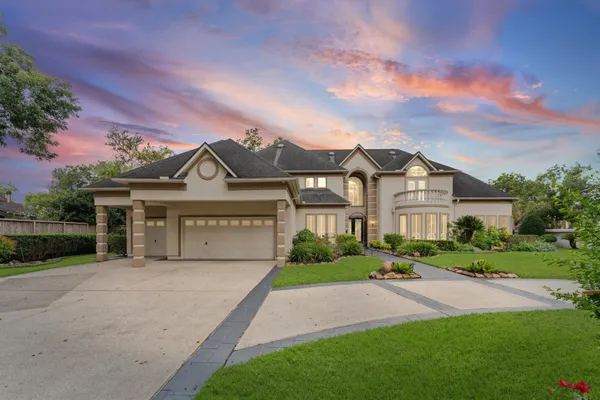 1830 FOREST GATE CIR