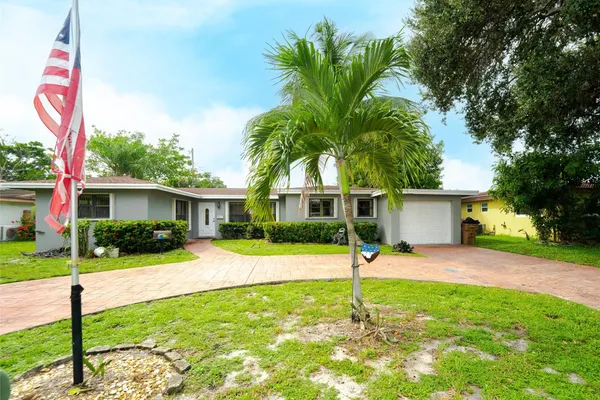 816 SE 13TH CT