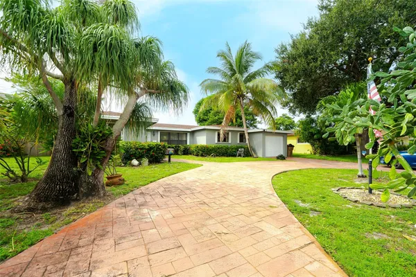 816 SE 13TH CT