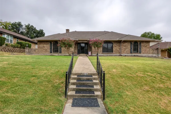 1409 SUN VALLEY DR