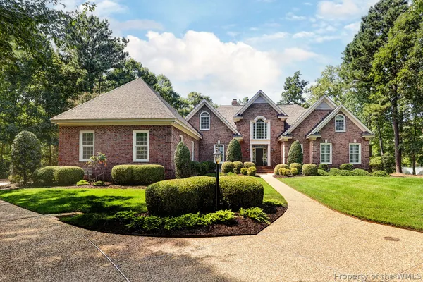 2816 LAWNES CREEK RD