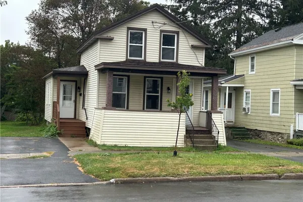 90 ONTARIO ST