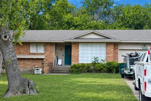 1016 TOWER DR