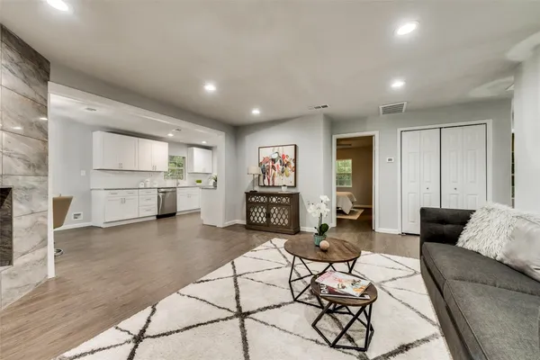 1202 FINN RD