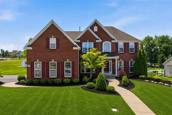 67 BREEZEWOOD DR