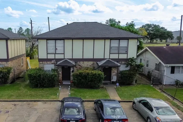 1408 EDWARD DR