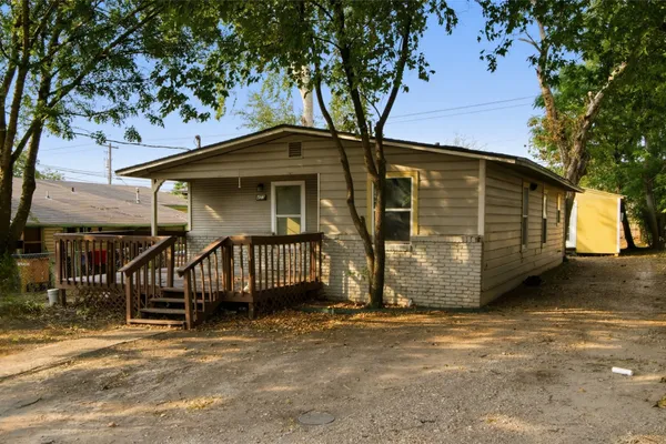 403 BLACKSON AVE