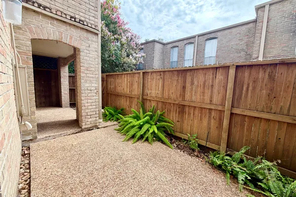 4639 WILD INDIGO ST 463