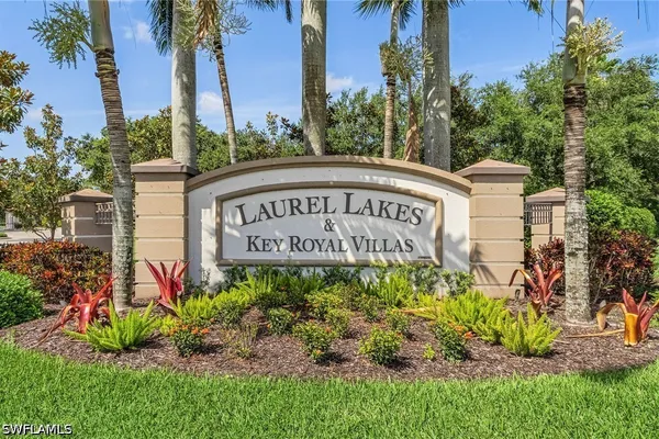 8274 KEY ROYAL CIR 1022