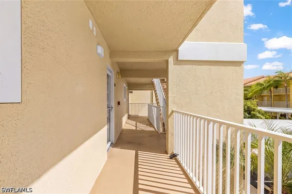 8274 KEY ROYAL CIR 1022