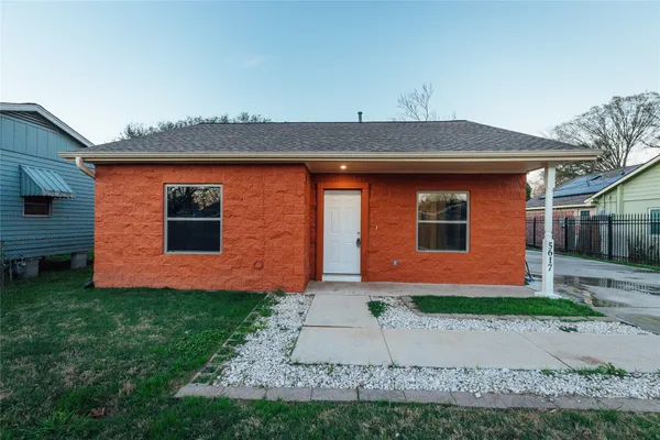5617 SCHUTZ ST