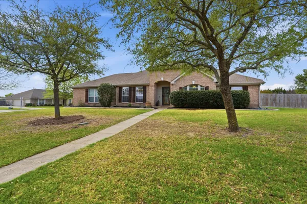 114 CLYDESDALE DR