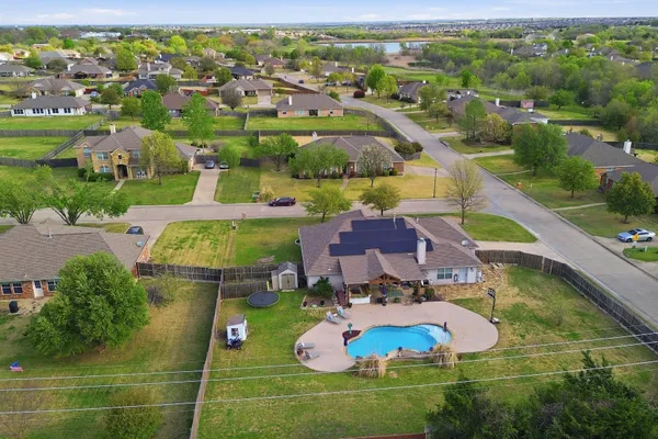 114 CLYDESDALE DR