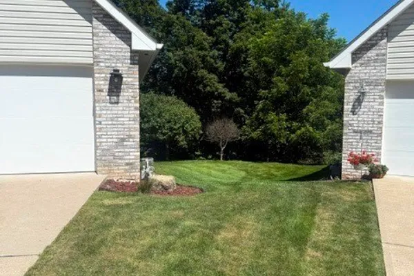 404 COUNTRY VIEW DR