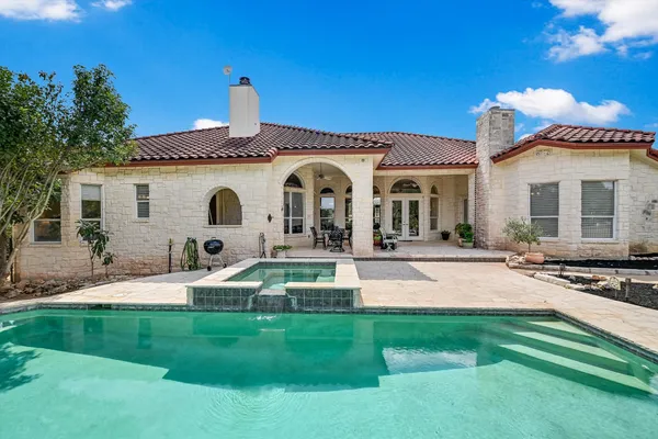 1001 WESLEY RIDGE DR