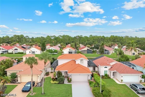 172 SABAL LAKE DR