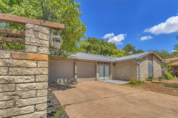 10809 LAMBERT CIR