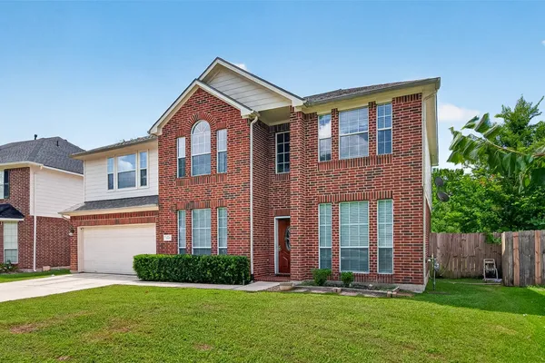 3815 KRISTIN LEE LN