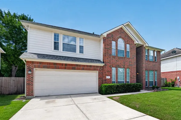 3815 KRISTIN LEE LN
