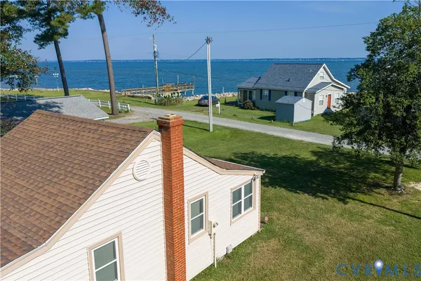 189 RIVERSIDE DR