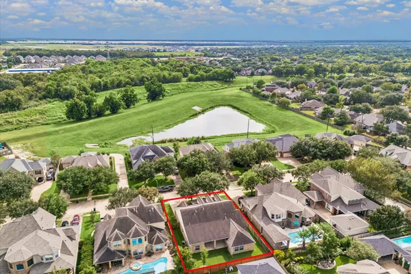 7715 BAYOU GREEN LN